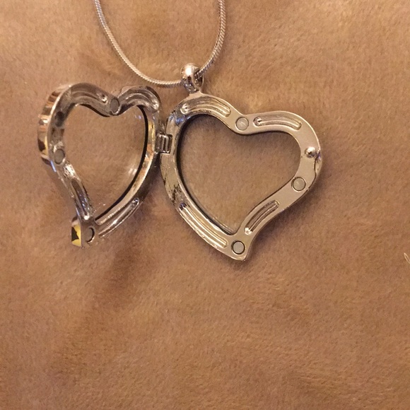 NWOT - Silver Heart-Shaped Locket Necklace - Picture 3 of 3